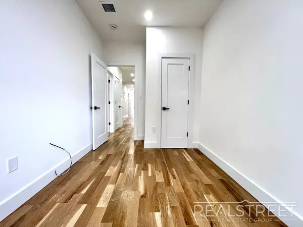 4 bedrooms apartment for rent in Flatbush Ditmas Park - Brooklyn, New York