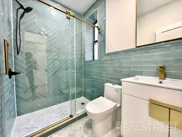 4 bedrooms apartment for rent in Flatbush Ditmas Park - Brooklyn, New York