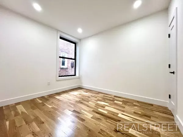4 bedrooms apartment for rent in Flatbush Ditmas Park - Brooklyn, New York
