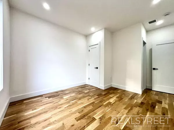 4 bedrooms apartment for rent in Flatbush Ditmas Park - Brooklyn, New York