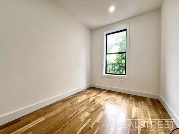 4 bedrooms apartment for rent in Flatbush Ditmas Park - Brooklyn, New York