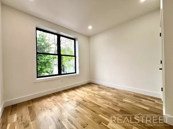 4 bedrooms apartment for rent in Flatbush Ditmas Park - Brooklyn, New York