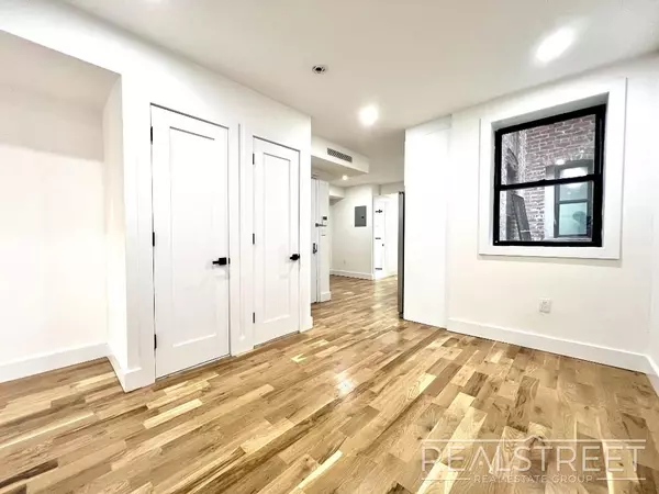 4 bedrooms apartment for rent in Flatbush Ditmas Park - Brooklyn, New York