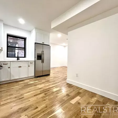 4 bedrooms apartment for rent in Flatbush Ditmas Park - Brooklyn, New York