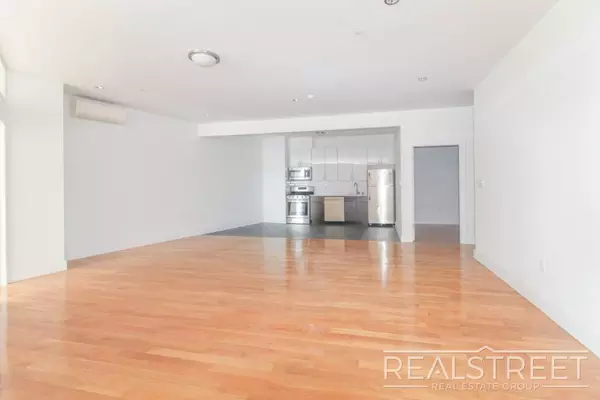 2 bedrooms apartment for rent in Elmhurst - Queens, New York