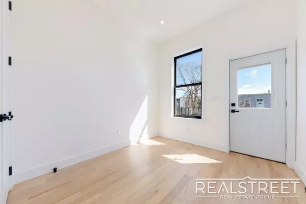 3 bedrooms apartment for rent in Bushwick - Brooklyn, New York