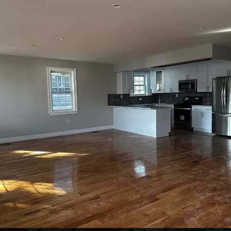 4 bedrooms apartment for rent in Jamaica - Queens, New York