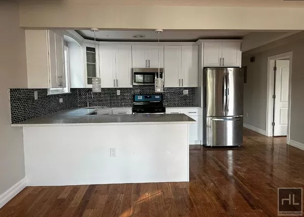 4 bedrooms apartment for rent in Jamaica - Queens, New York