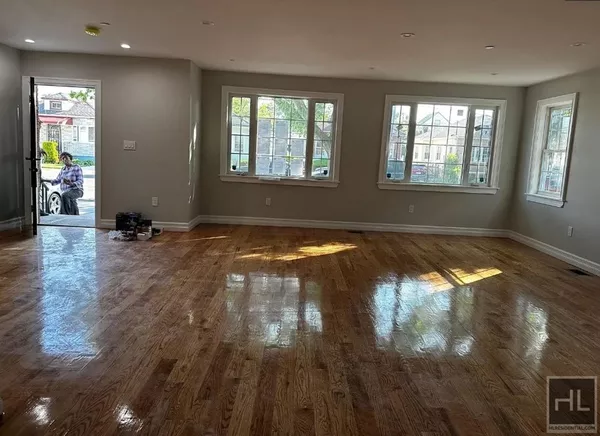 4 bedrooms apartment for rent in Jamaica - Queens, New York