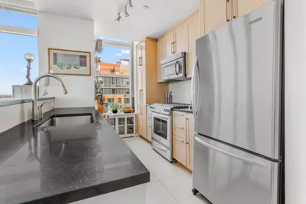 3 bedrooms apartment for rent in Roosevelt Island - Manhattan, New York