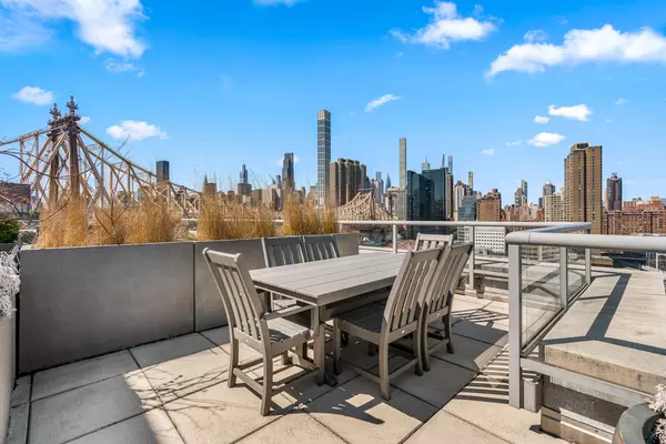 3 bedrooms apartment for rent in Roosevelt Island - Manhattan, New York