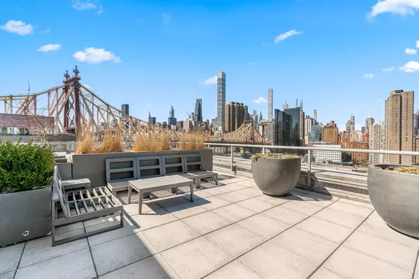 3 bedrooms apartment for rent in Roosevelt Island - Manhattan, New York