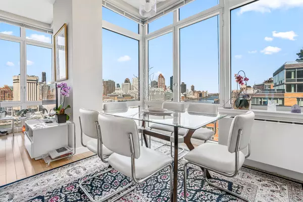3 bedrooms apartment for rent in Roosevelt Island - Manhattan, New York
