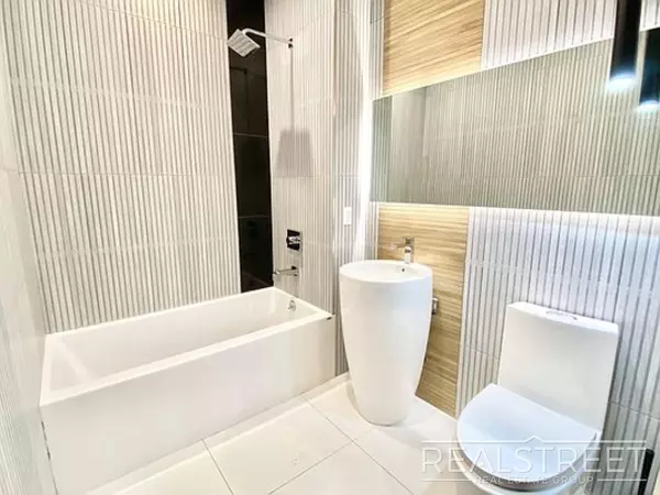 3 bedrooms apartment for rent in Prospect Lefferts Gardens - Brooklyn, New York