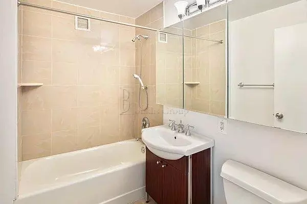 2 bedrooms apartment for rent in FiDi - Manhattan, New York