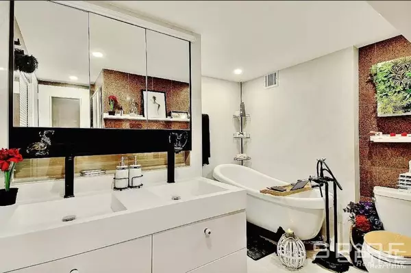 2 bedrooms apartment for rent in West Village - Manhattan, New York