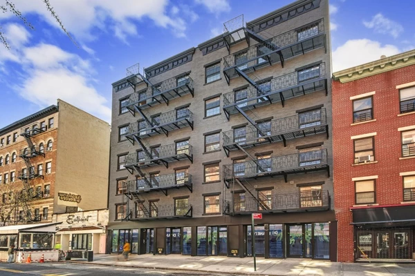 5 bedrooms apartment for rent in East Village - Manhattan, New York