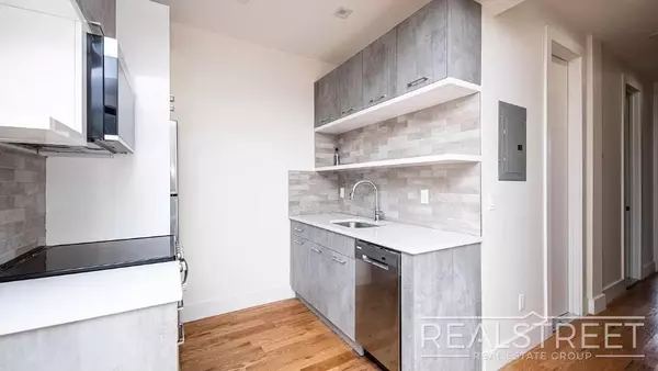 3 bedrooms apartment for rent in Downtown Brooklyn - Brooklyn, New York