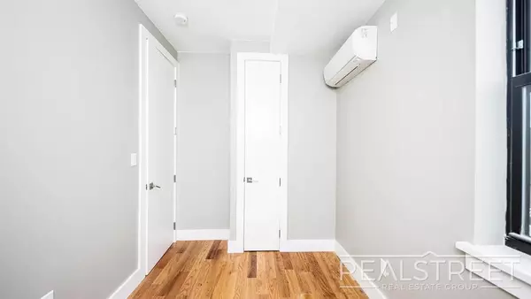 3 bedrooms apartment for rent in Downtown Brooklyn - Brooklyn, New York