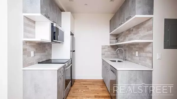 3 bedrooms apartment for rent in Downtown Brooklyn - Brooklyn, New York