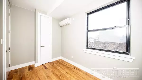 3 bedrooms apartment for rent in Downtown Brooklyn - Brooklyn, New York
