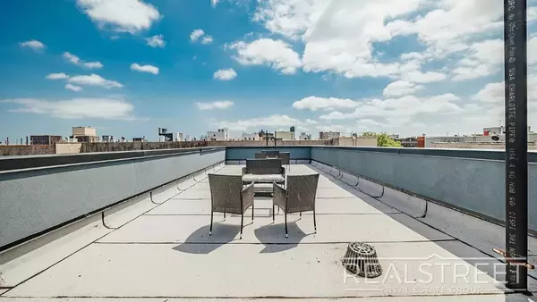 3 bedrooms apartment for rent in Downtown Brooklyn - Brooklyn, New York