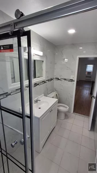 2 bedrooms apartment for rent in Flatlands - Brooklyn, New York