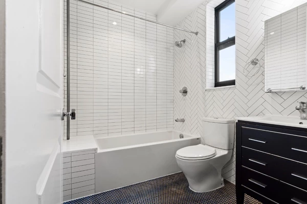 4 bedrooms apartment for rent in Carroll Gardens - Brooklyn, New York