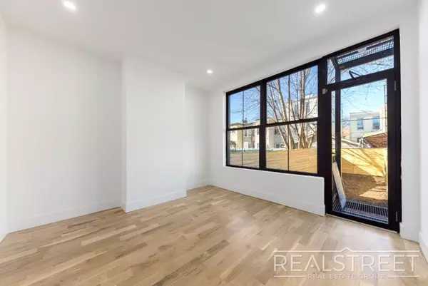 2 bedrooms apartment for rent in Ridgewood - Queens, New York