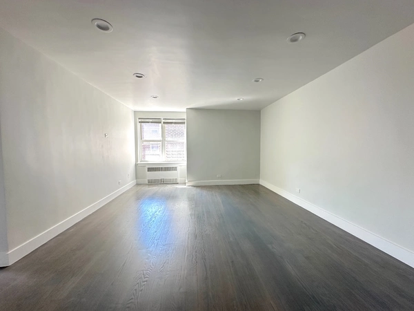 1 bedroom apartment for rent in Woodside - Queens, New York