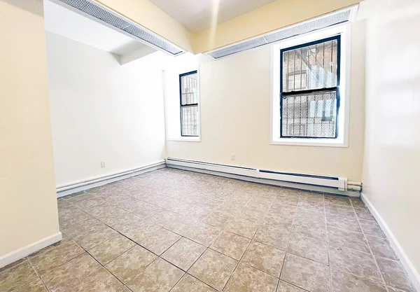 4 bedrooms apartment for rent in Washington Heights - Manhattan, New York