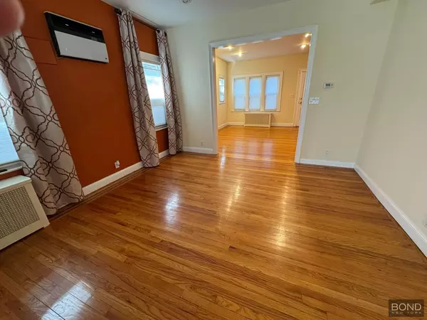 2 bedrooms apartment for rent in Rego Park - Queens, New York