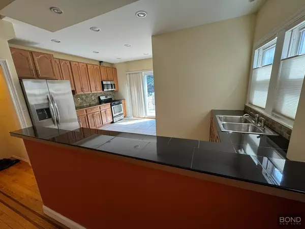 2 bedrooms apartment for rent in Rego Park - Queens, New York