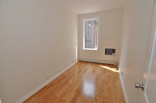 2 bedrooms apartment for rent in Sunnyside - Queens, New York