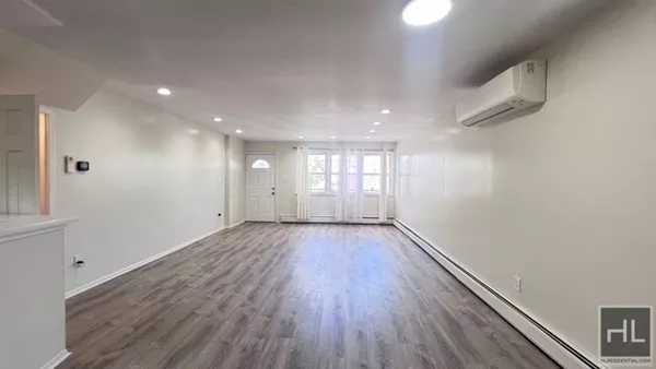 2 bedrooms apartment for rent in Canarsie - Brooklyn, New York