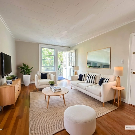 2 bedrooms apartment for rent in Sunnyside - Queens, New York