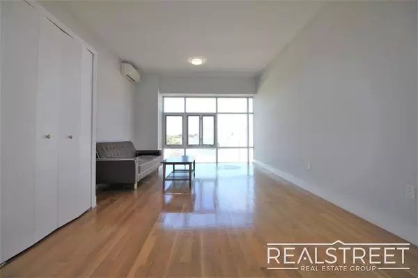 Studio Apartment for rent in Elmhurst - Queens, New York