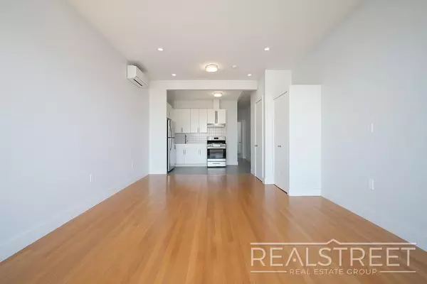 Studio Apartment for rent in Elmhurst - Queens, New York