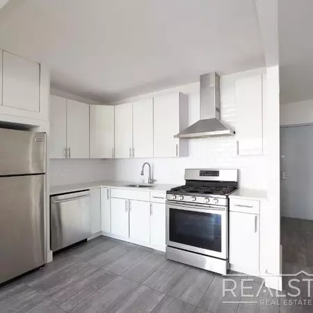 Studio Apartment for rent in Elmhurst - Queens, New York