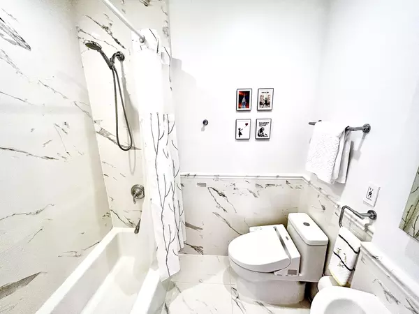 2 bedrooms apartment for rent in Sunnyside - Queens, New York