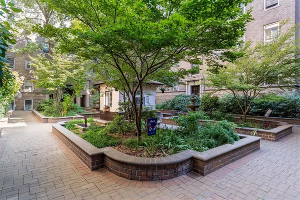 2 bedrooms apartment for rent in Sunnyside - Queens, New York