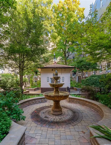 2 bedrooms apartment for rent in Sunnyside - Queens, New York