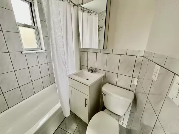 1 bedroom apartment for rent in Maspeth - Queens, New York