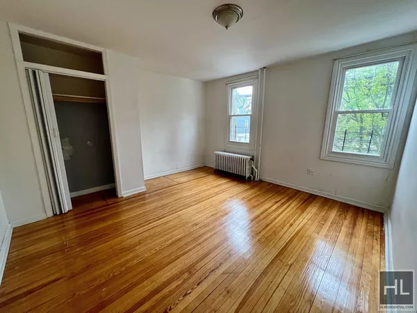 3 bedrooms apartment for rent in East New York - Brooklyn, New York
