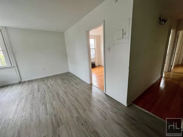 3 bedrooms apartment for rent in East New York - Brooklyn, New York