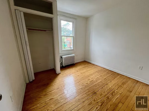3 bedrooms apartment for rent in East New York - Brooklyn, New York