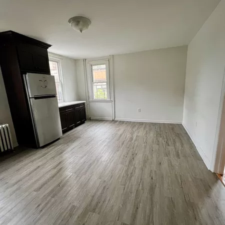 3 bedrooms apartment for rent in East New York - Brooklyn, New York