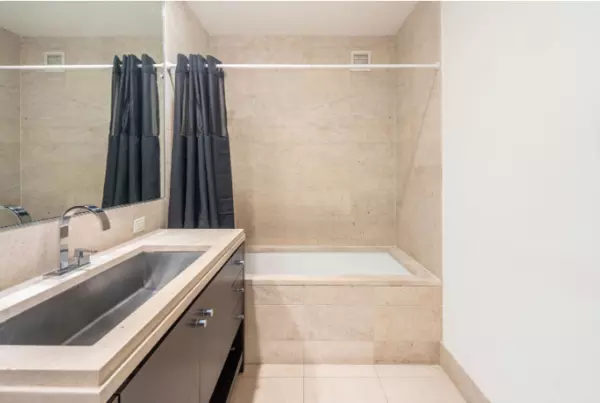 4 bedrooms apartment for rent in Midtown West - Manhattan, New York