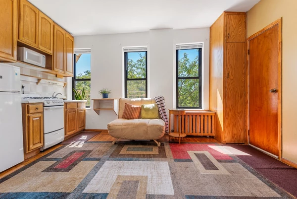 Studio Apartment for rent in Woodside - Queens, New York
