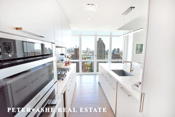 3 bedrooms apartment for rent in Midtown - Manhattan, New York